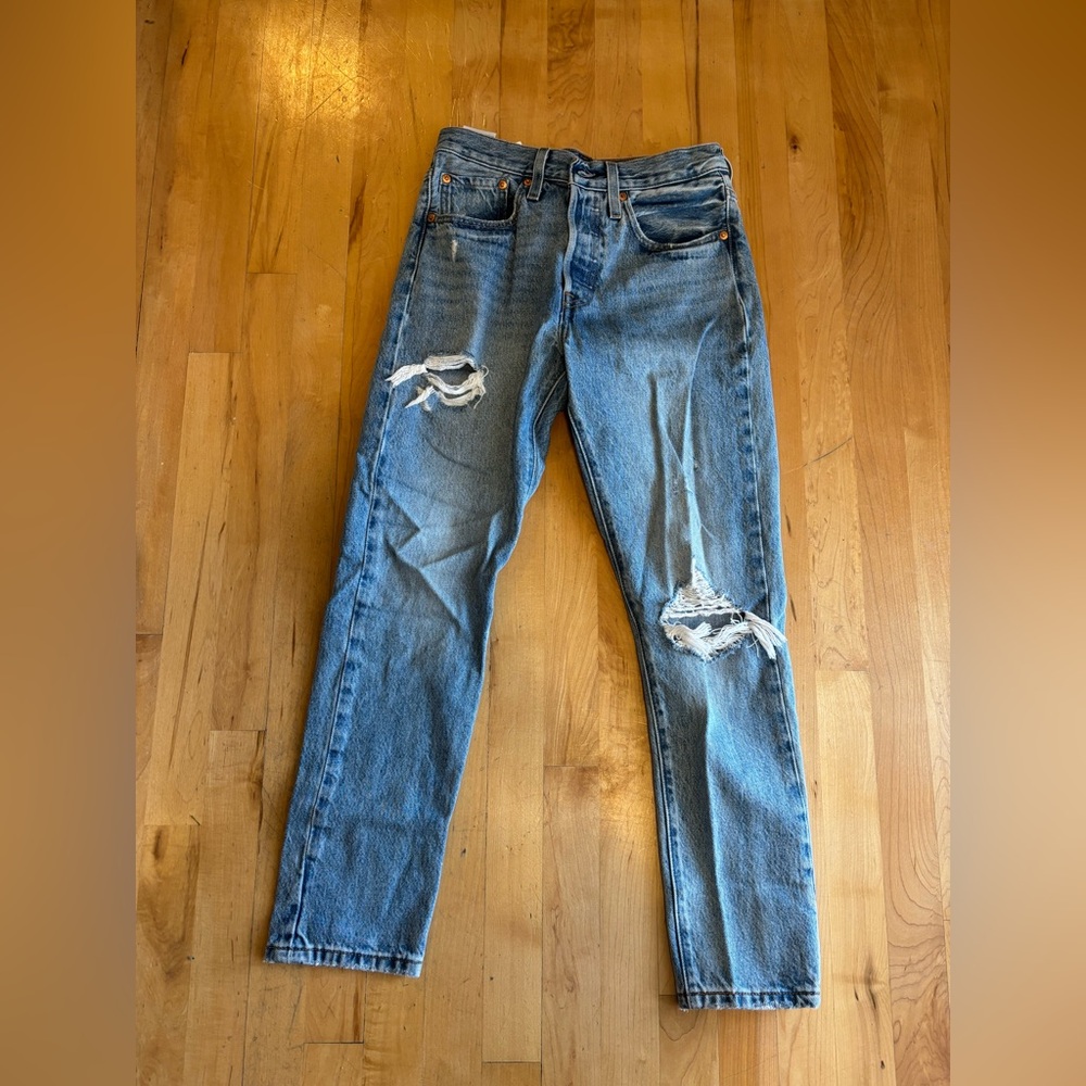 Levi’s 501 High Rise Button Up Jeans - Picture 5 of 5